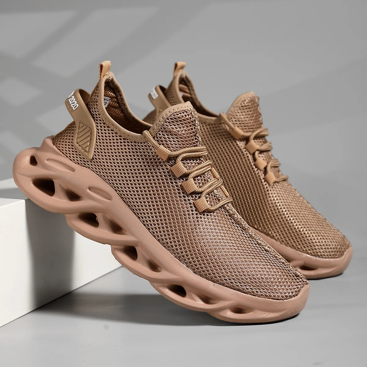 

New Large Size Fashion Casual Men's Shoes New Men's Casual Mesh Sports Shoes Running Dad Trendy Shoes