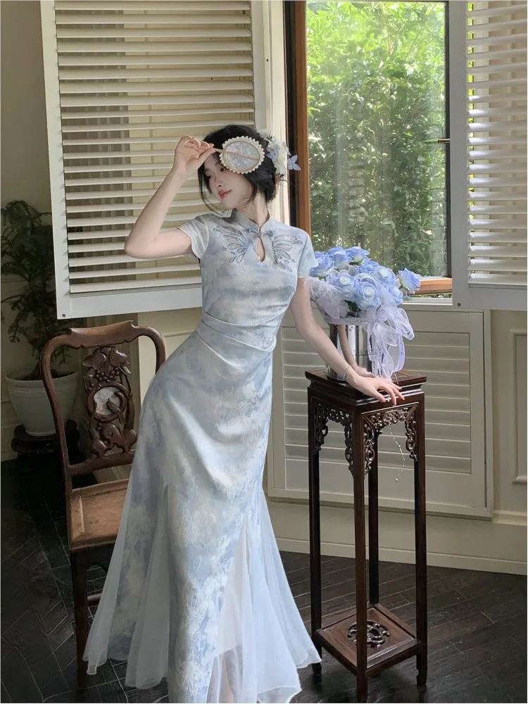 Hollow Pattern Stand-up Collar Jacquard Mesh Fishtail Cheongsam