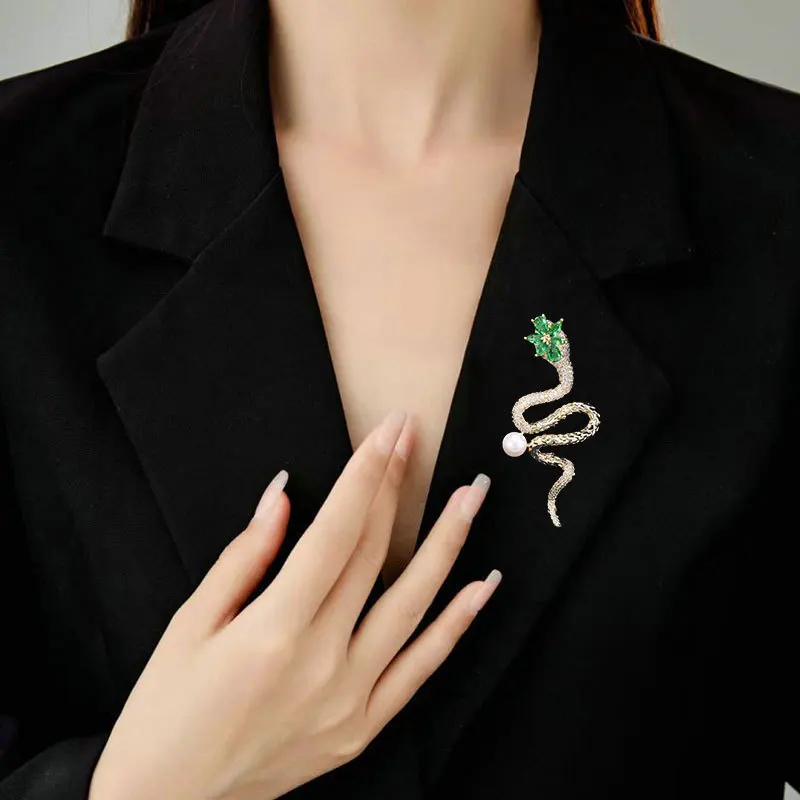Креативная модная брошь в виде змеи с пресноводным жемчугом, ретро-темперамент, брошь в виде животного зодиака, булавка