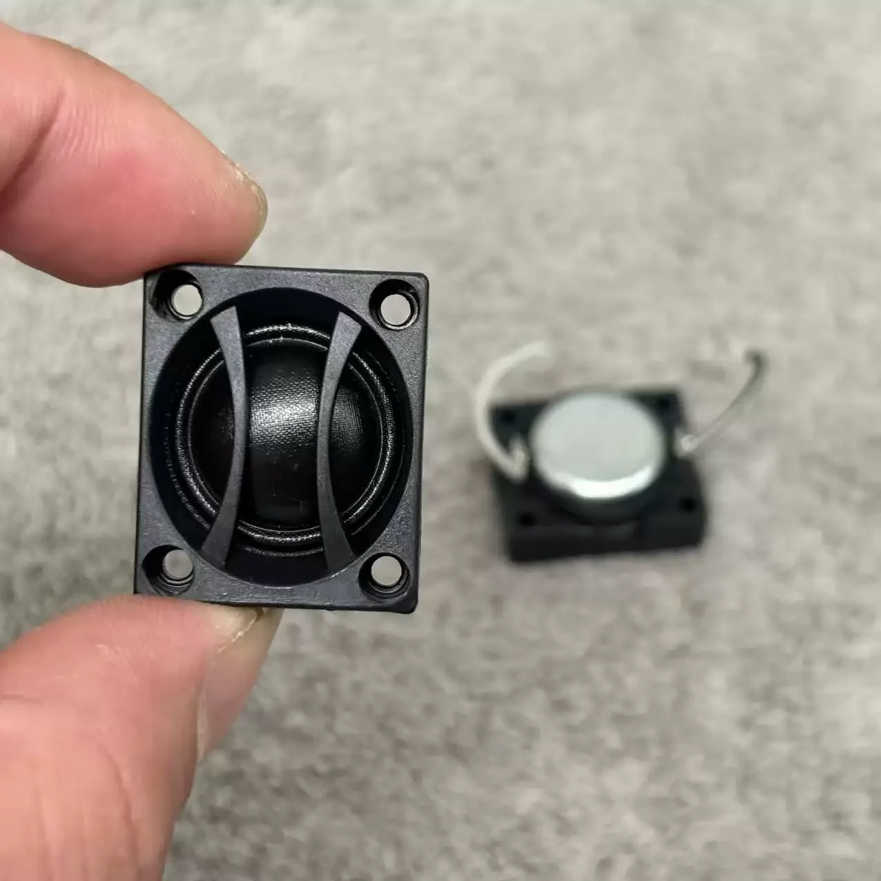 2PCS GHXAMP High-Fidelity Mini Tweeter Speaker 8 Ohm 10W – Ideal for DIY Speaker Treble Enhancement