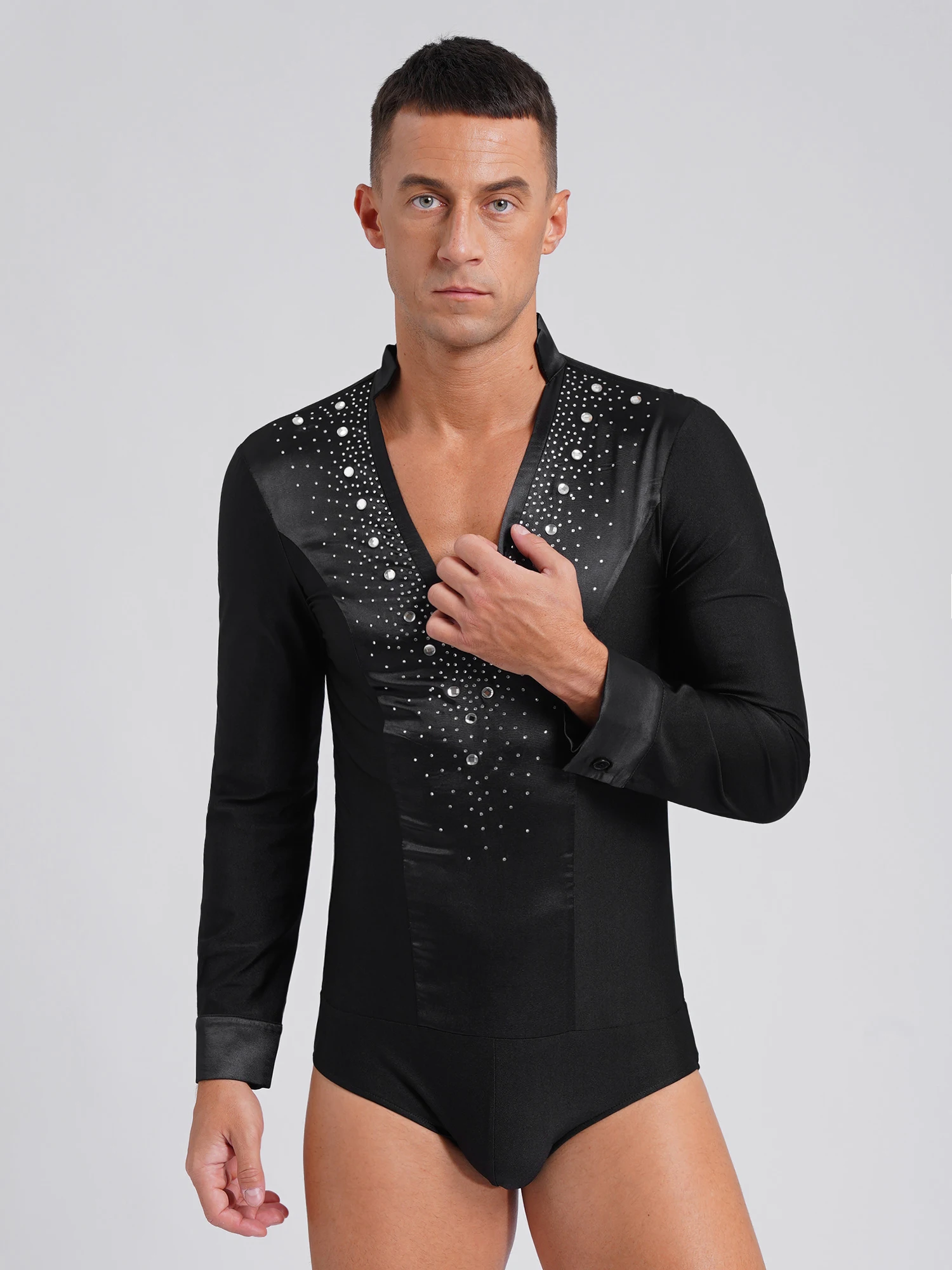 بدلة رقص للرجال مكونة من قطعتين لملابس السالسا التانغو اللاتينية على الجليد ملابس أداء مرقعة برقبة على شكل حرف v مع بنطال متوهج بشراشيب