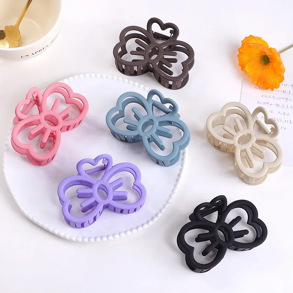 1Pcs Butterfly Style Hair Grab for Women Casual Crab Hairclaw Ponytail Support Hair Clip Girls Geometric Shape Claw for Hair