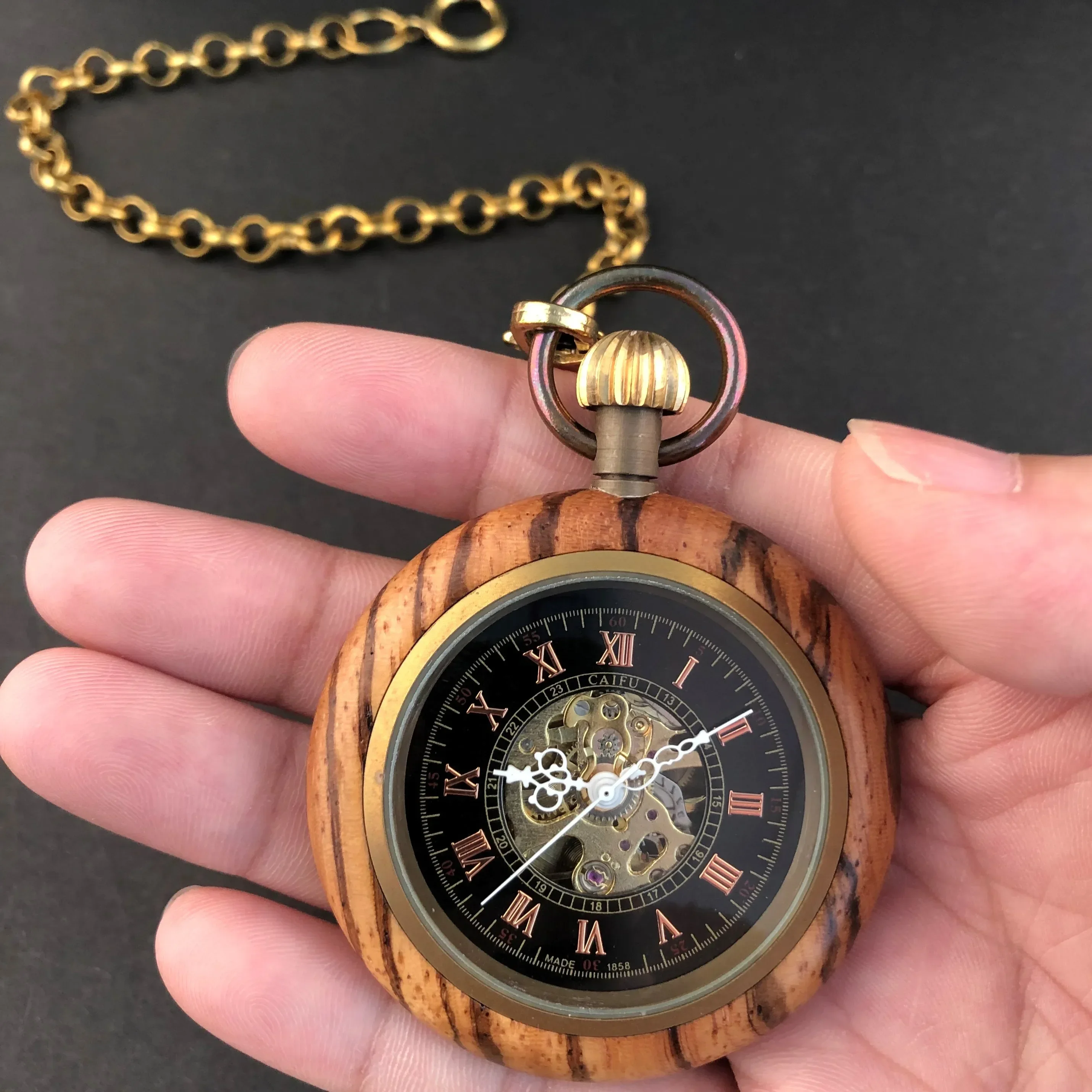 

Vintage Wooden Mechanical Pocket Watches Personalised Hand-winding Mens Steampunk Pocket fob Watch with Chain Gifts