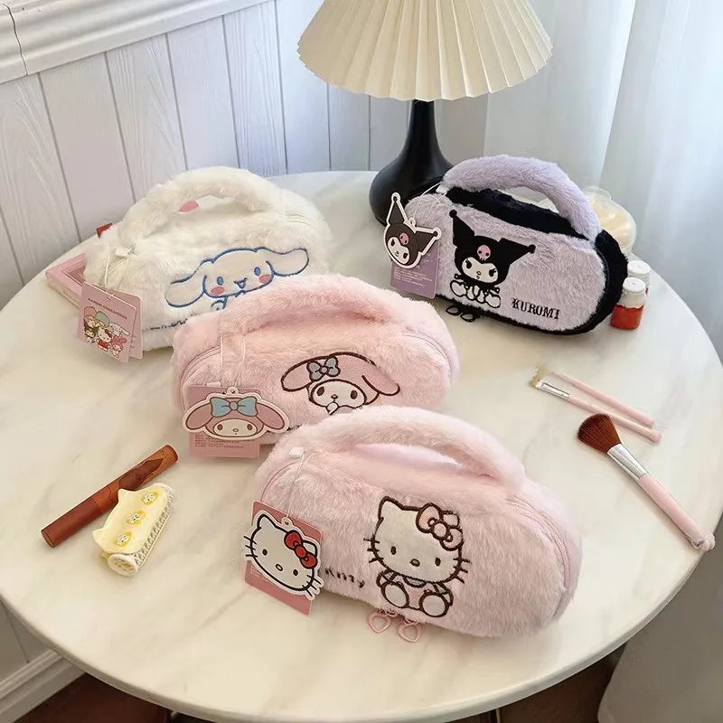 

Sanrio мультфильм Hello Kitty плюшевая косметичка Kawaii аниме аксессуары персонажа для девочек большая емкость Портативная сумка для хранения