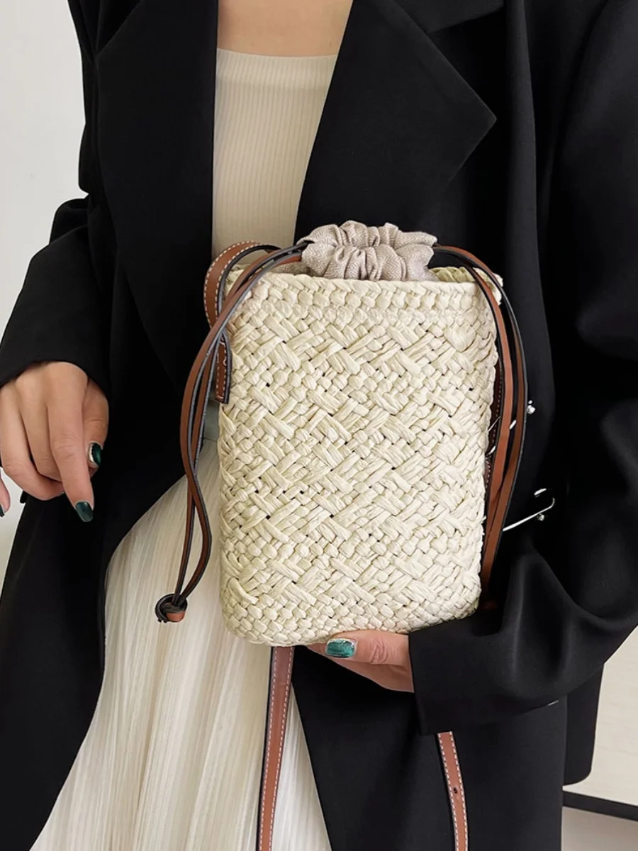 

Trendy Casual Woven Women's Bag Summer New Simple Sle Korean Version Versatile Crossbody Buet Bag Soft PU Leather