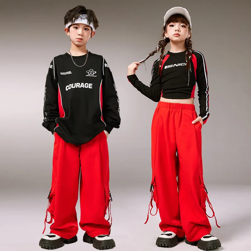 ชุดเสื้อสเวตเชิ้ตฮิปฮอปลำลองสำหรับเด็กผู้ชาย กางเกงคาร์โก้สีแดง เสื้อสำหรับเต้นสตรีทเด็กผู้หญิง กางเกงขายาวสีแดง ชุดเสื้อผ้าสำหรับกลุ่ม ชุดสตรีทแวร์ ชุดแจ๊ส
