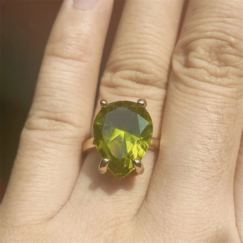 Fashion Ladies Wedding Gold Color Big Faceted Geometric Water Drop Shaped Crystal Ring for Women Party Engagement Jewelry