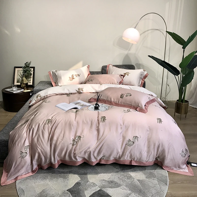 

2023 New Long Staple Cotton Embroidered Color Match Four-piece Bedding Household Must Four Seasons Universal Luxury Bedding Pink