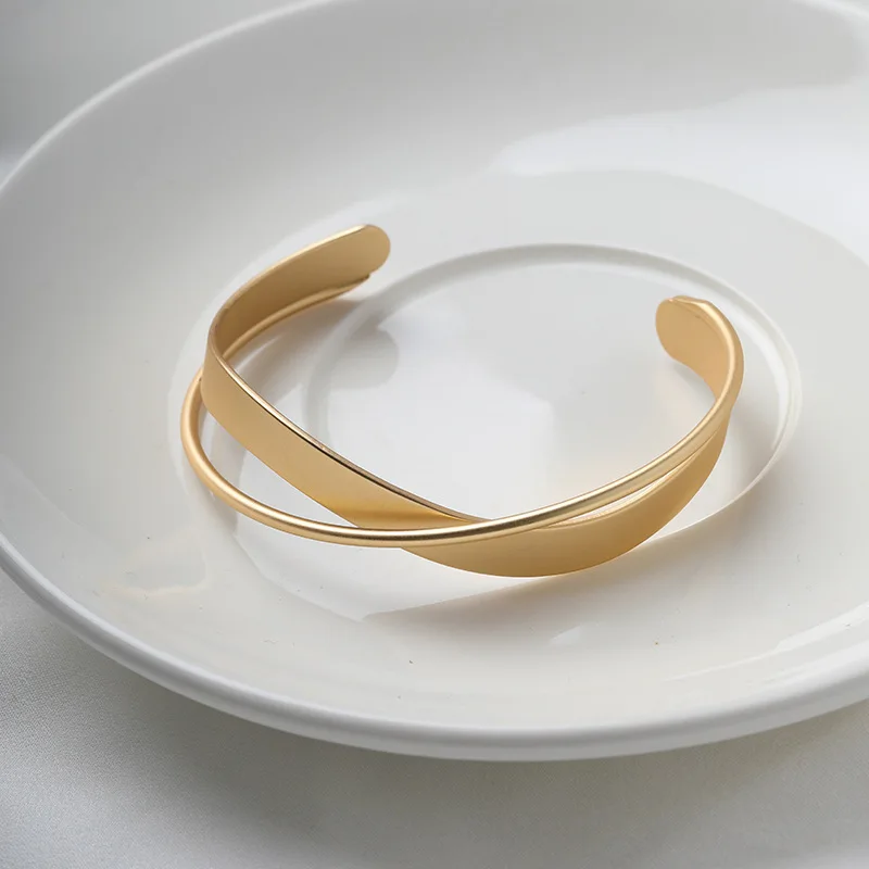 Fashion Mobius Loop Cross Metal Bracelets For Women Men Gold Silver Couple Holiday Gift Bracelet Party Everyday Jewelry