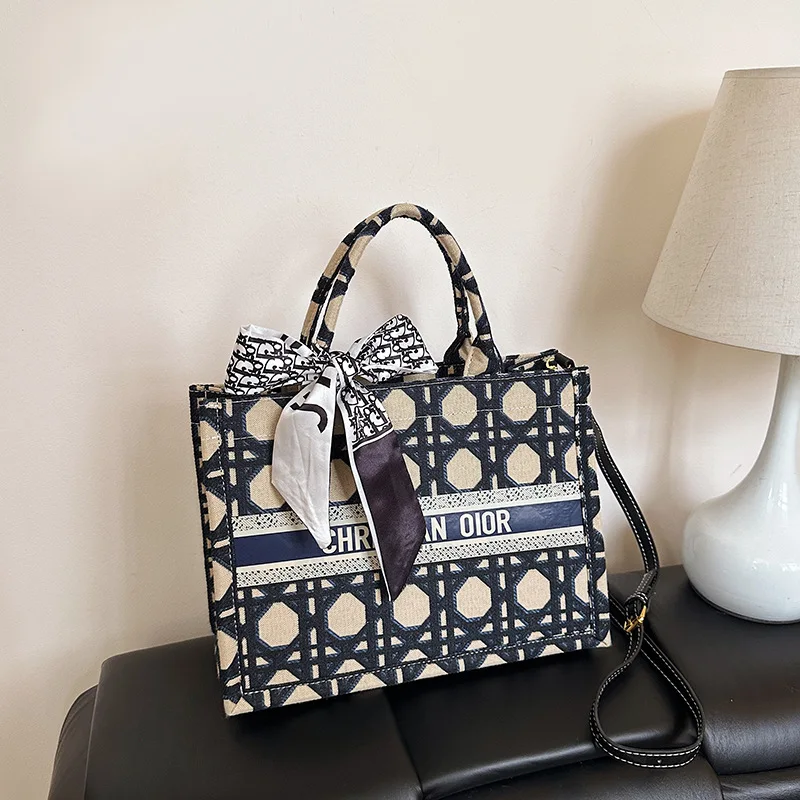 

Роскошная сумка-тоут с монограммой и вышивкой, дизайнерская большая женская сумка на плечо, элегантная сумка-шоппер и через плечо для поездок на работу