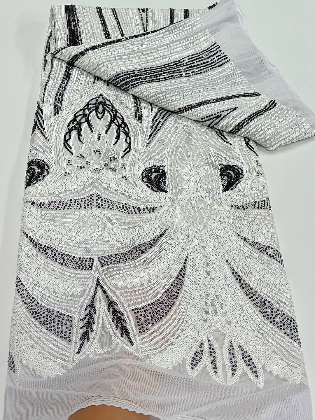 Luxury 5 Yards Newest African Tulle Sequins Embroidered French Net Lace Fabric 2024 High Quality Lace For Nigerian Wedding Dress