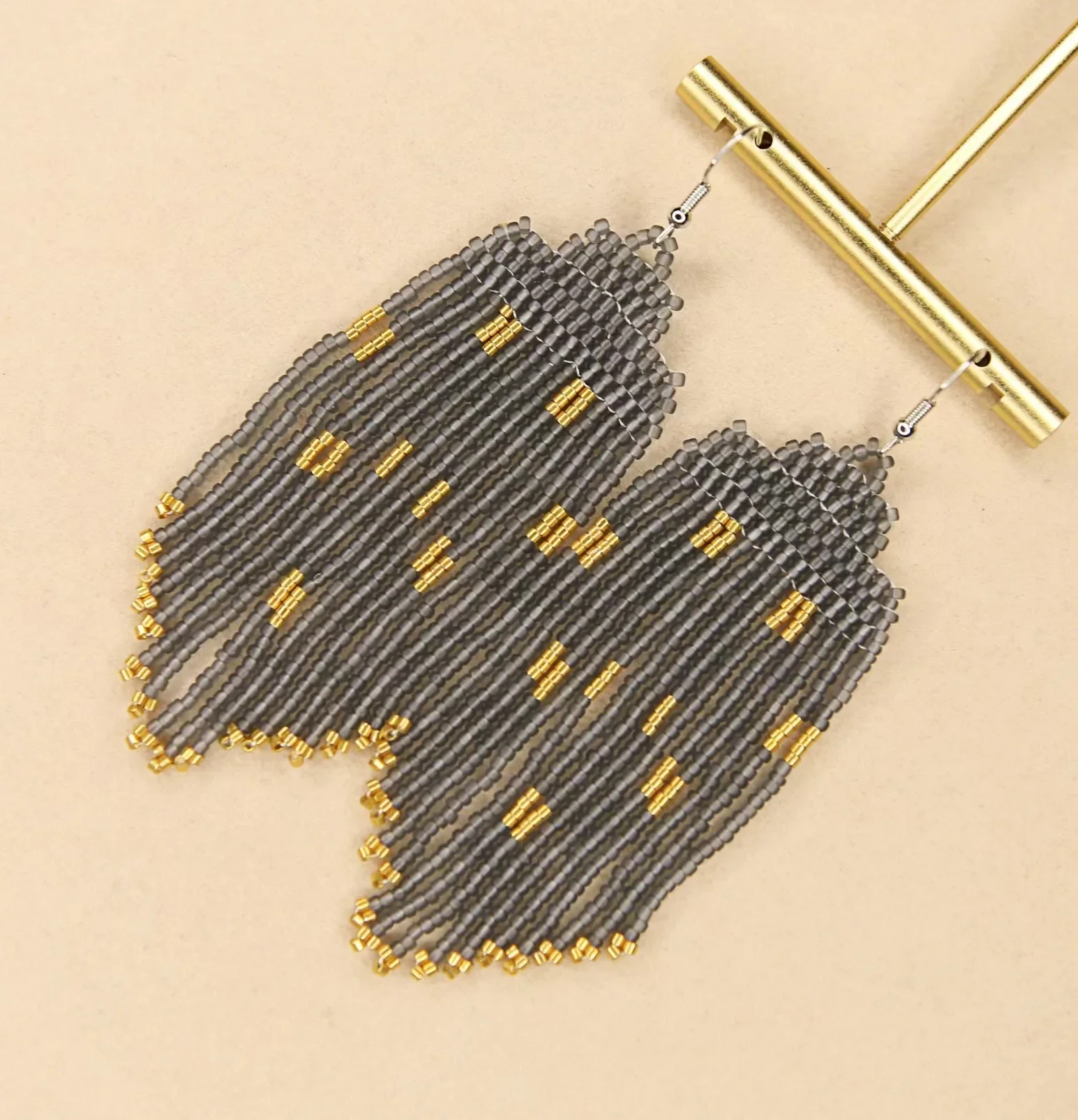 

Frosted rice Bead Earrings Hand knitting Beaded Simplicity Bohemia Fashion geometry alloy ma'am Tassel Earrings