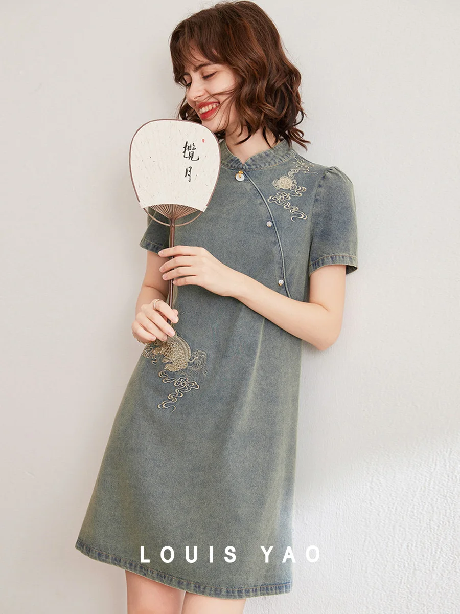 

LOUIS YAO 2025 Summer Chinese Style Embroidered Cowboy Skirt Standing Collar A-line Cut Slimming Short Sleeve Women's Dress