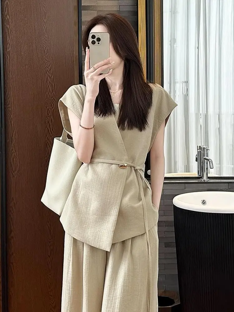 2025 conjunto de roupa de verão de temperamento high-end e elegante estilo pouco perfumado colete cáqui calças de terno profissional para mulher