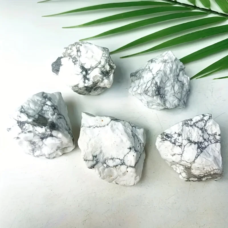 Natural Howlite Crystal And Gem Raw Stone Healing Crystal Stone Home Decoration And Aromatherapy Stone