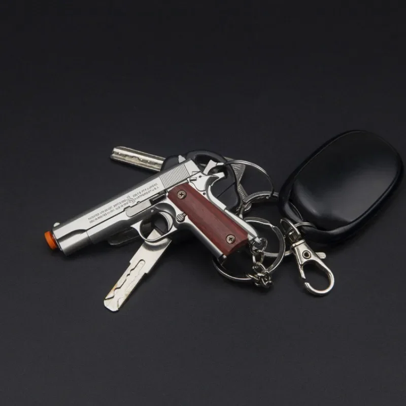 1:3 Scale Alloy Colt 1911 Pistol Mini Gun Metal Keychain Colt 1911 Pistol Keychain Fidget Toy PUBG Gun Gift Pubg Decoration Toys