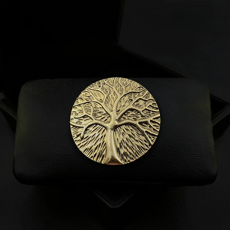 

1927 Magnetic Retro Embossed Life Tree Brooch Women Exquisite Suit Neckline Pin Metal Badge Luxury Palace Style Corsage Jewelry