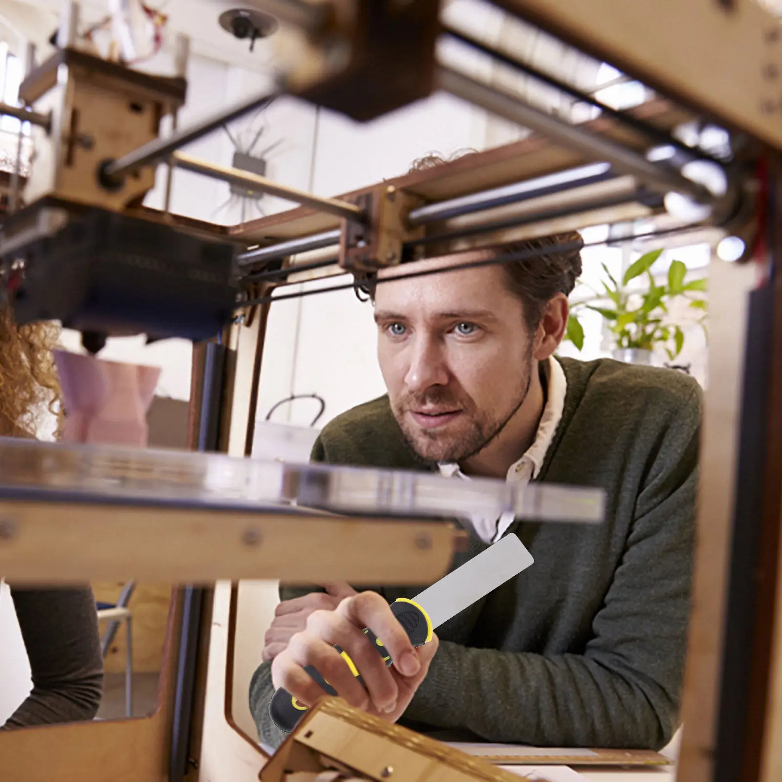 

Набор из 3 профессиональных инструментов для снятия 3D-принтеровных деталей: скребок из нержавеющей стали с резиновой ручкой и закругленным лезвием для безопасного удаления наклеек с подогреваемой платформы