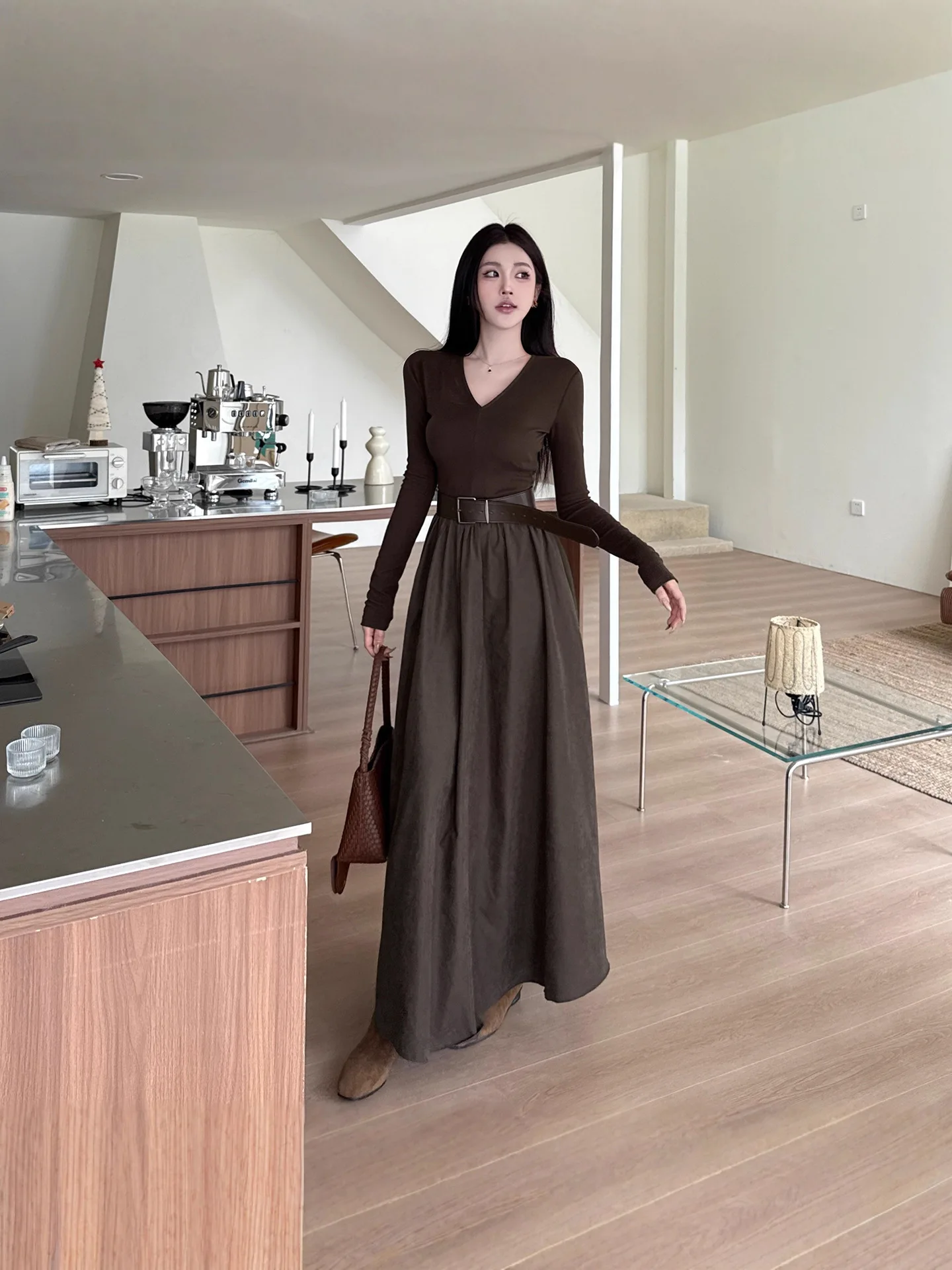 Feminino com decote em v café marrom vestido de manga longa cinto francês hepburn casual a linha vestidos na moda camada interna casacos de inverno