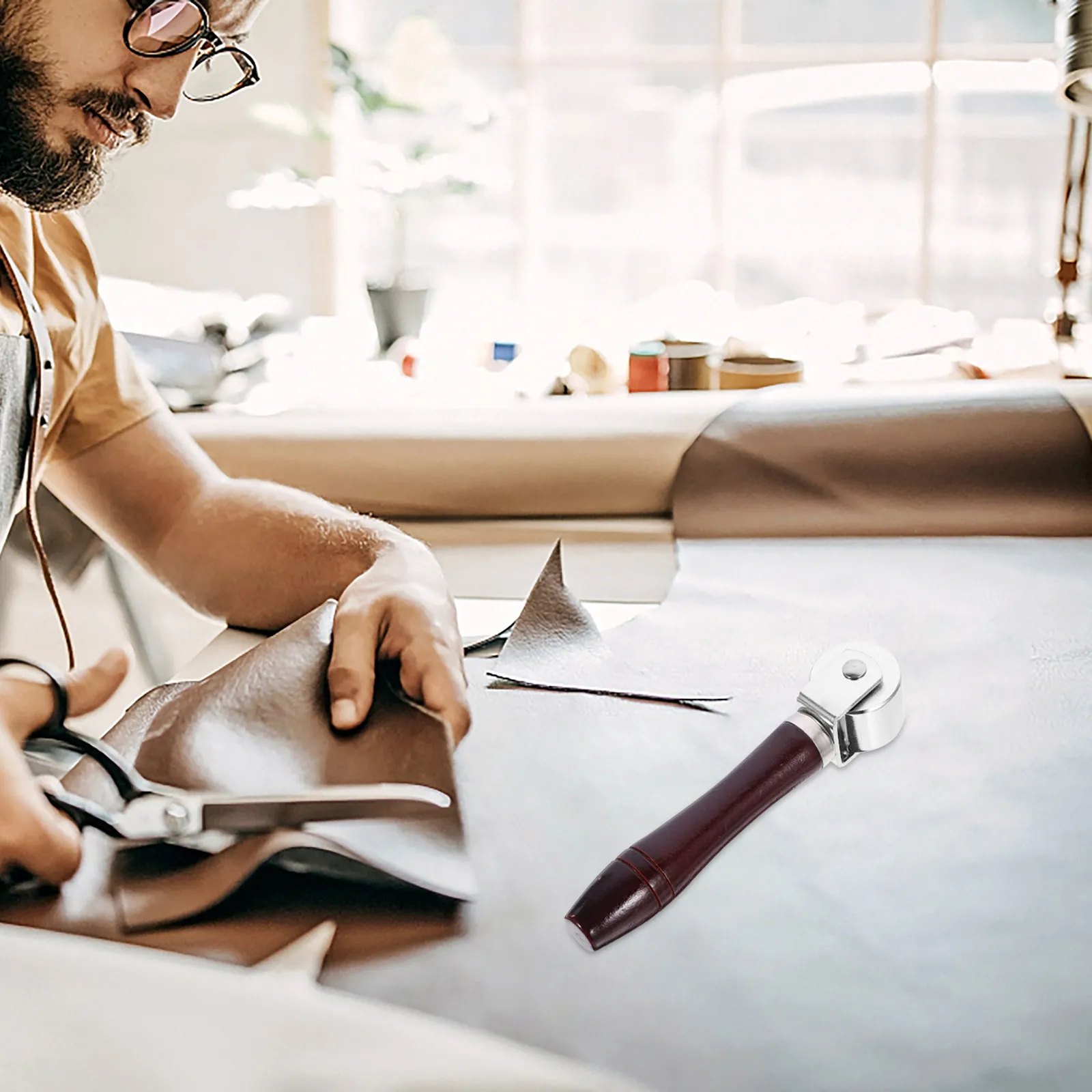 

Ручной ролик для швов с деревянной ручкой для квилтинга, окантовки, обработки краев, обуви, сумок, рукоделия, инструмент для скручивания