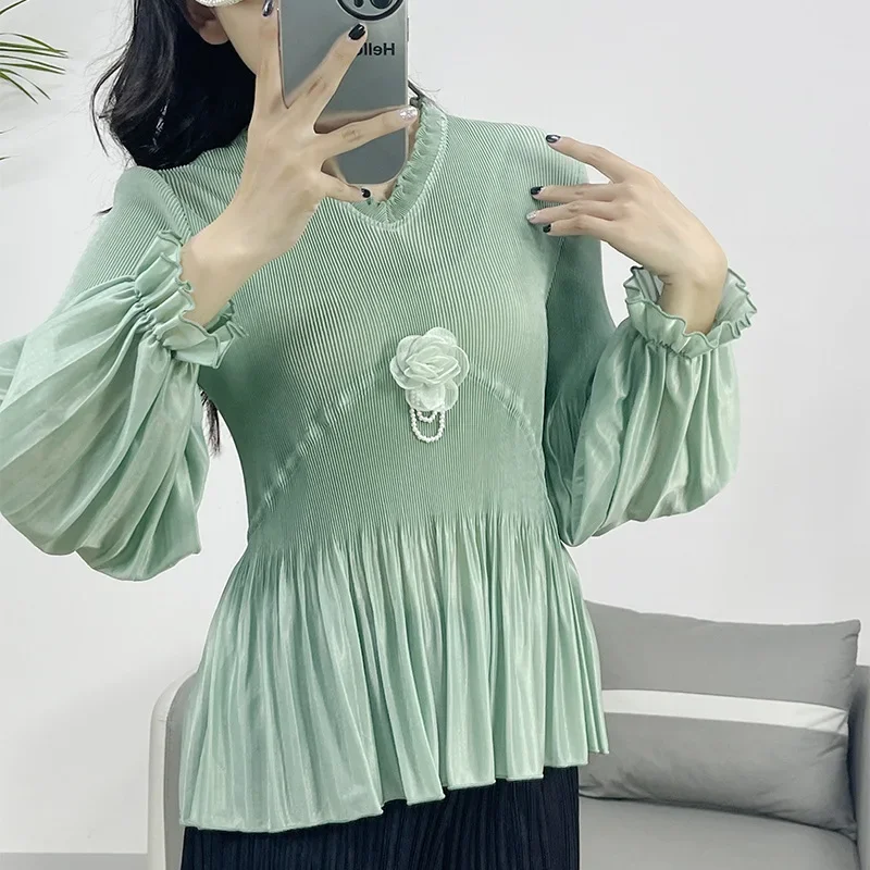 

2024 Spring New Miyake Pleated Casual Long-sleeved V-neck T-shirt Women's Bottoming Shirt Top Fat MM Loose Pleated Shirt