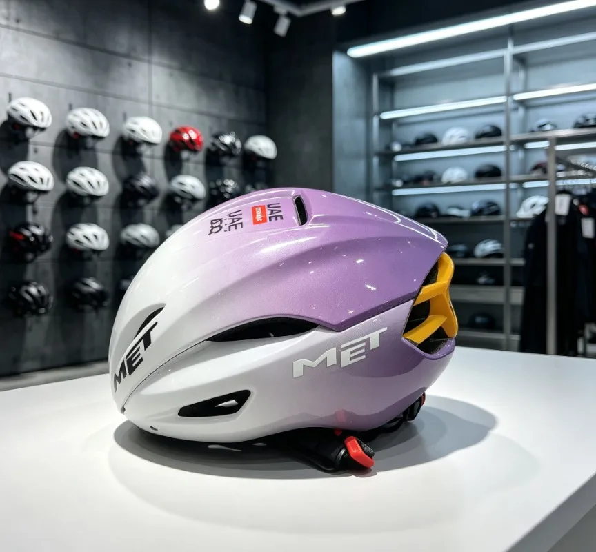MET Manta MIPS Tadej Pogačar Limited Edition Aero Road Helmet 250g 15 Vents