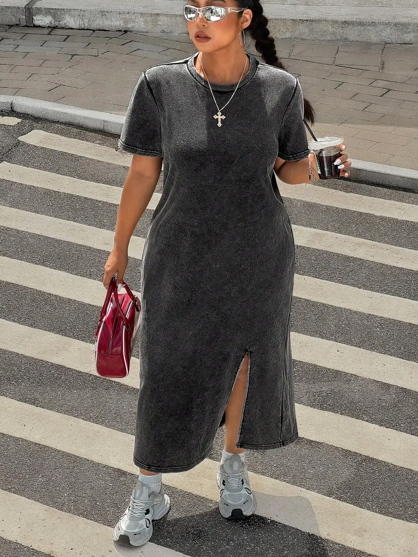 

Платье-футболка миди с эффектом кислотной стирки, больших размеров, повседневное, с боковым разрезом