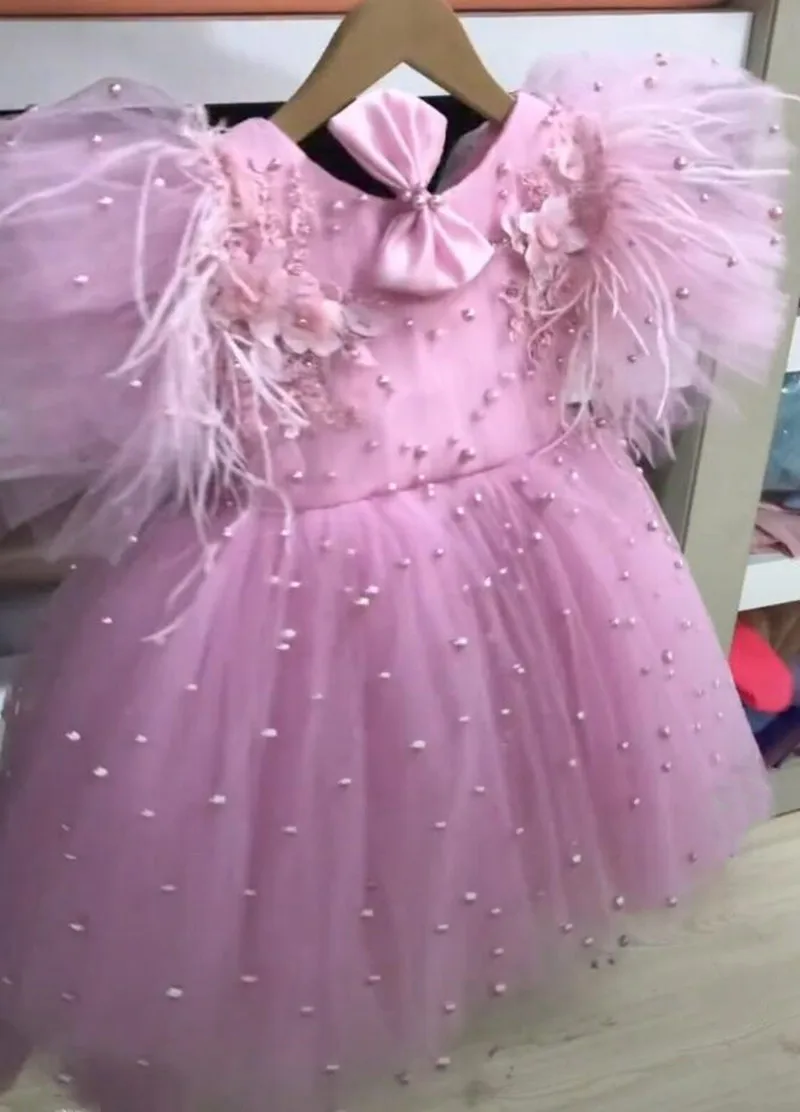 Abito da compleanno principessa fatto a mano abito da ragazza di perle rosa Tutu Flower Girl Dress abito da prima comunione con maniche a sbuffo