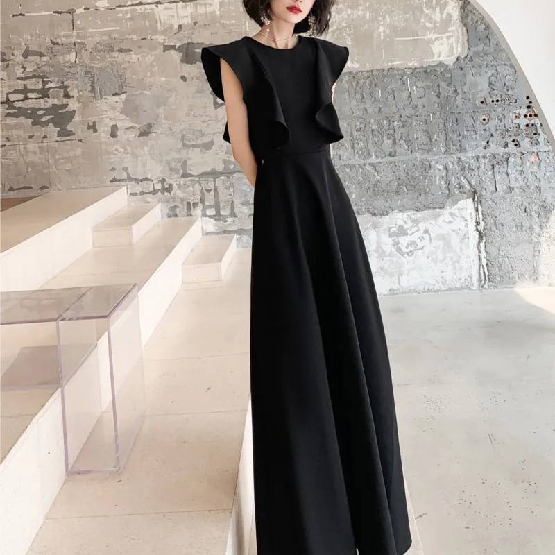 Usually can wear the host black satin choral performance dress