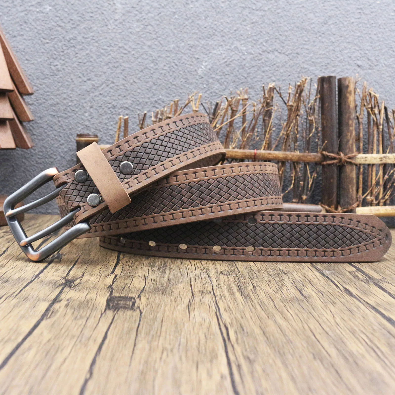 Vintage Full Grain Cow Leather Belt for Men, Embossed Real Leather Belt, Retro Metal Pin Buckle Casual Outdoor Work Waist Belt