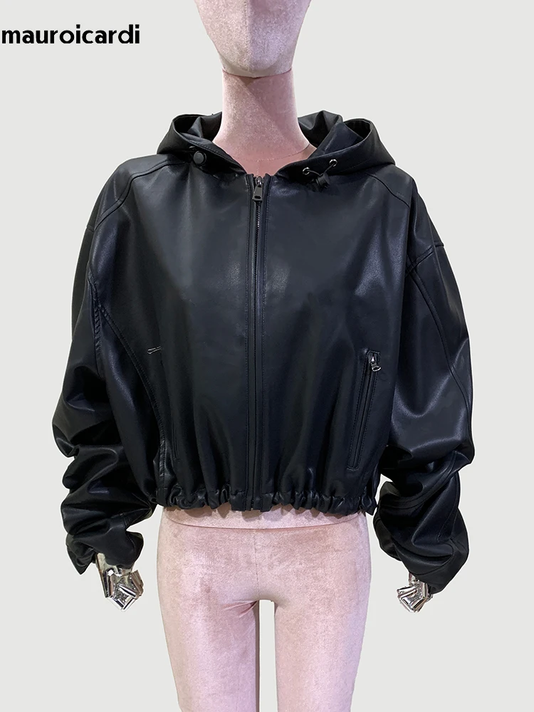 Mauroicardi 여성용 시원한 짧은 방수 블랙 PU 가죽 재킷, 후드, 긴팔 지퍼, 럭셔리 디자이너 의류, 용수철, 2024