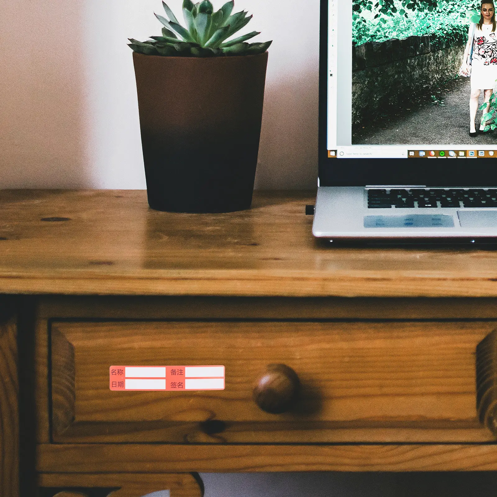 

Рулон самоклеящихся этикеток из чистой бумаги для записей, для напоминаний о приеме лекарств, организации офиса, домашнего хранения, для тубусов