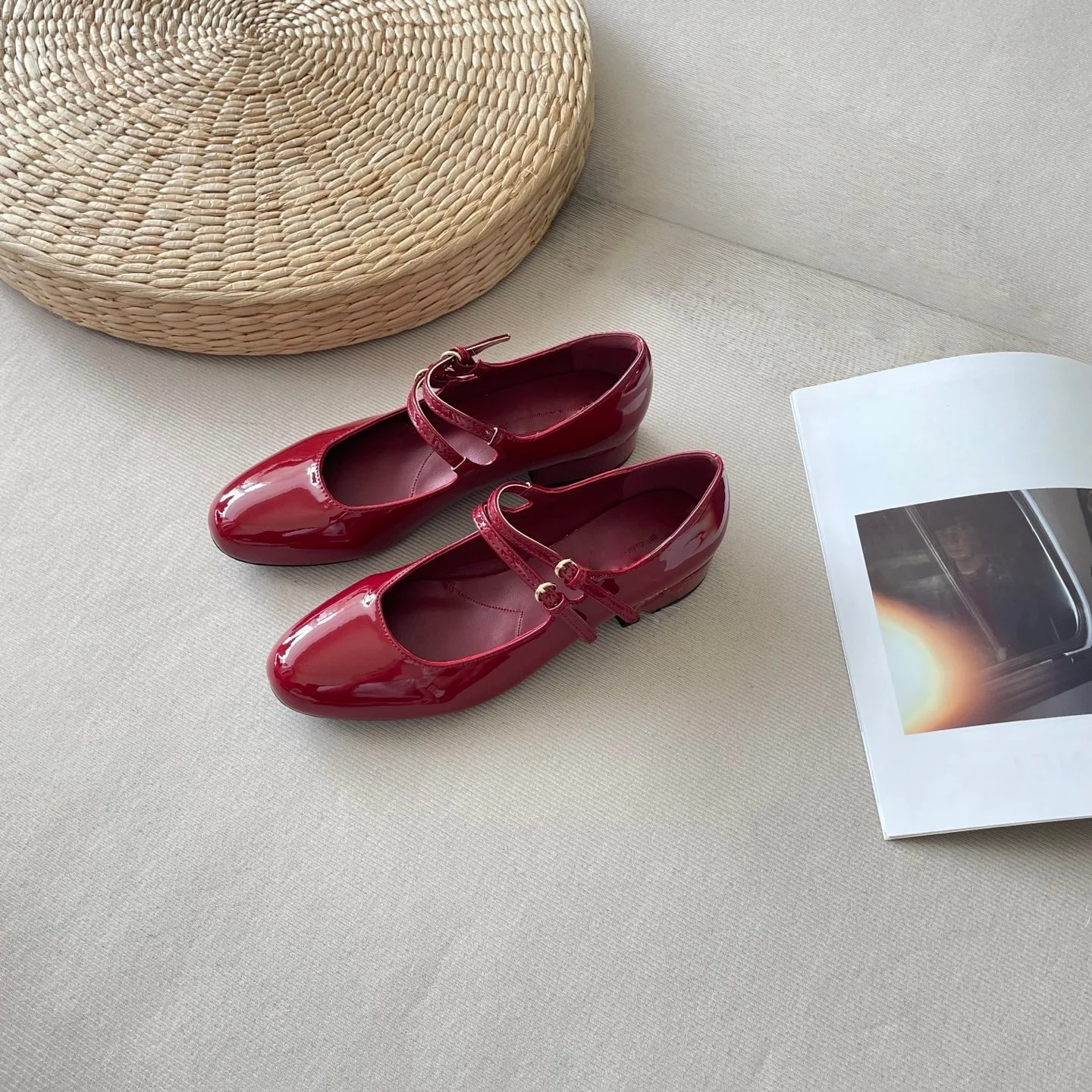 Brand Discounts on Vintage Mary Jane Shoes Low-heeled Flats Double-buckle Patent Leather Round-toe High Heels and Dress Shoes