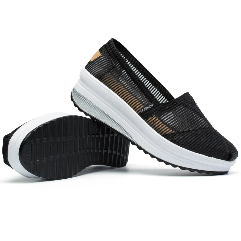 Verão Novas Mulheres Sandálias Mulheres Sapatos Casuais Leve Respirável Água Slip-on Sapatos Mulheres Sneakers Sandalias Mujer