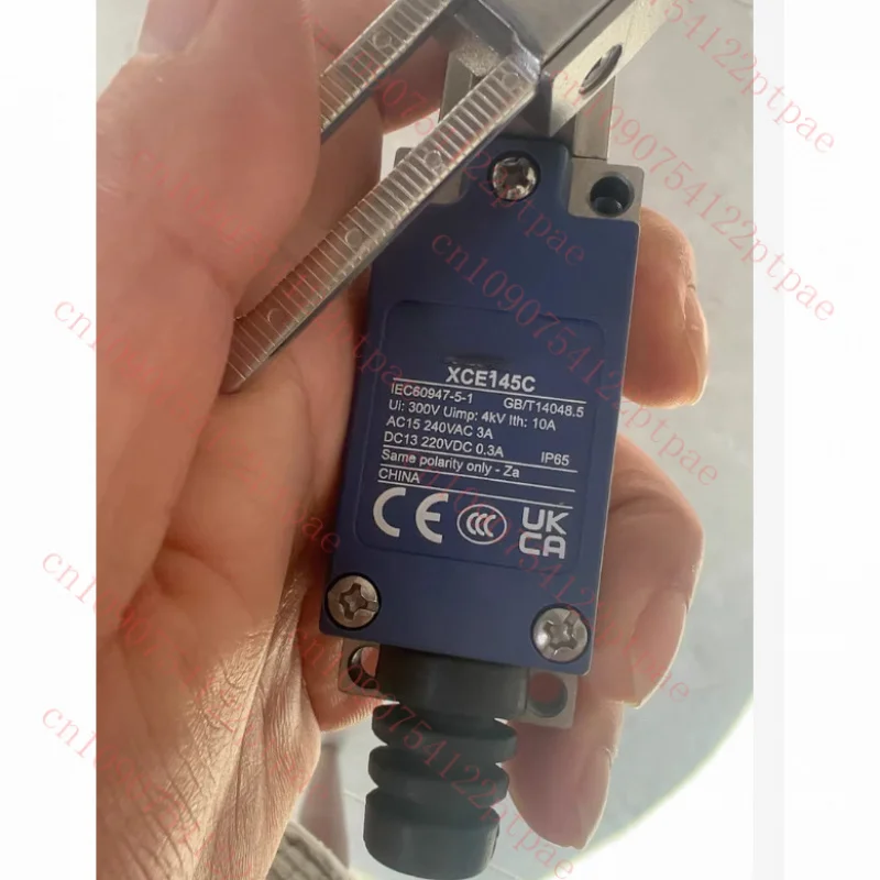 Neuer originaler Endschalter XCE-145C vom Rollentyp XCE145C