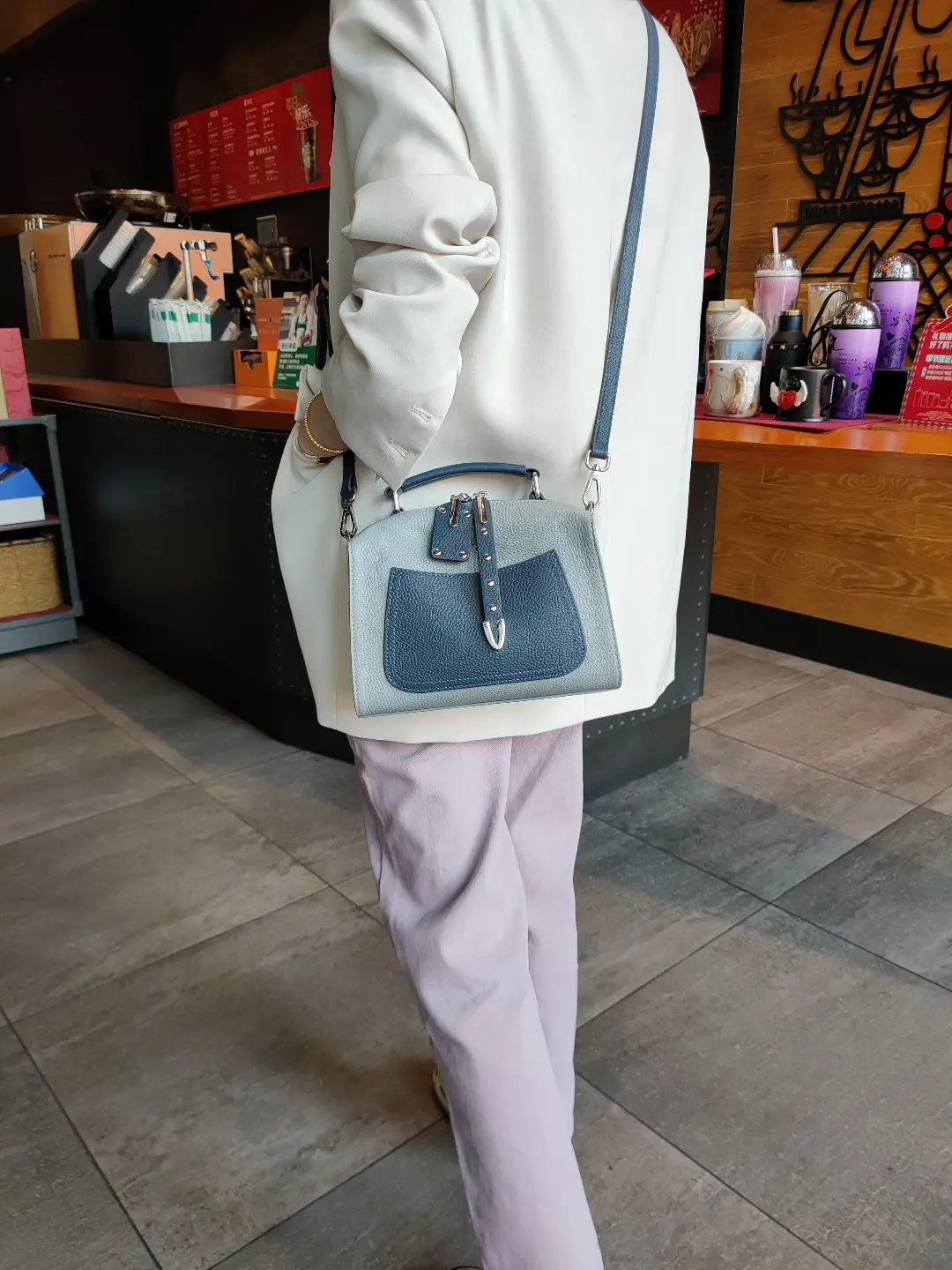 New genuine Leather Handbag for Women Color-Blocked Casual Crossbody Bag with Soft Leather, Large Capacity, Versatile Style