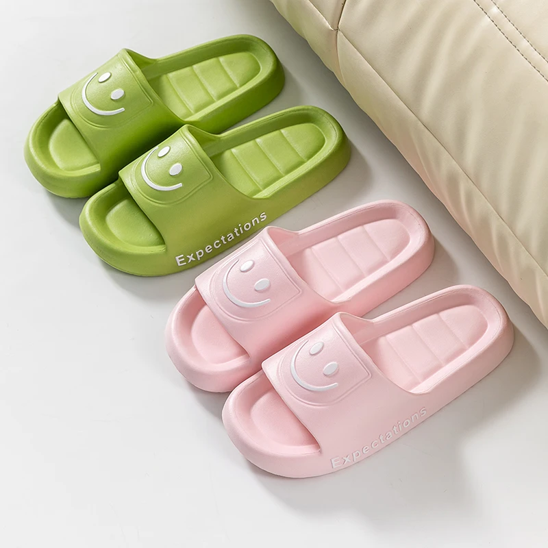 Summer Fashion Soft Soles Home Slippers Women's Plus Size 36-45 Couple Shower Eva Cloud Slippers Woman platform Non Slip Slides