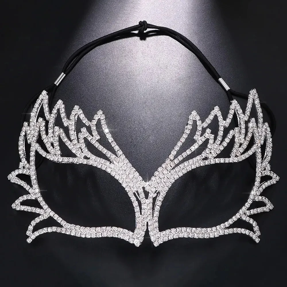 Luxury Designer Rhinestone Hollow Mask for Women Nightclub Sexy Accessories Eye Mask Crystal Face Jewelry Gift Performance