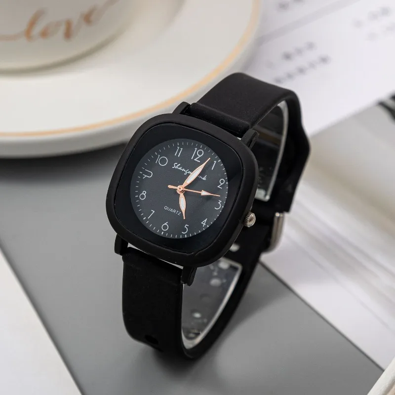 Chinese style retro small square ins high value girl watch male and female students silicone belt simple quartz watch