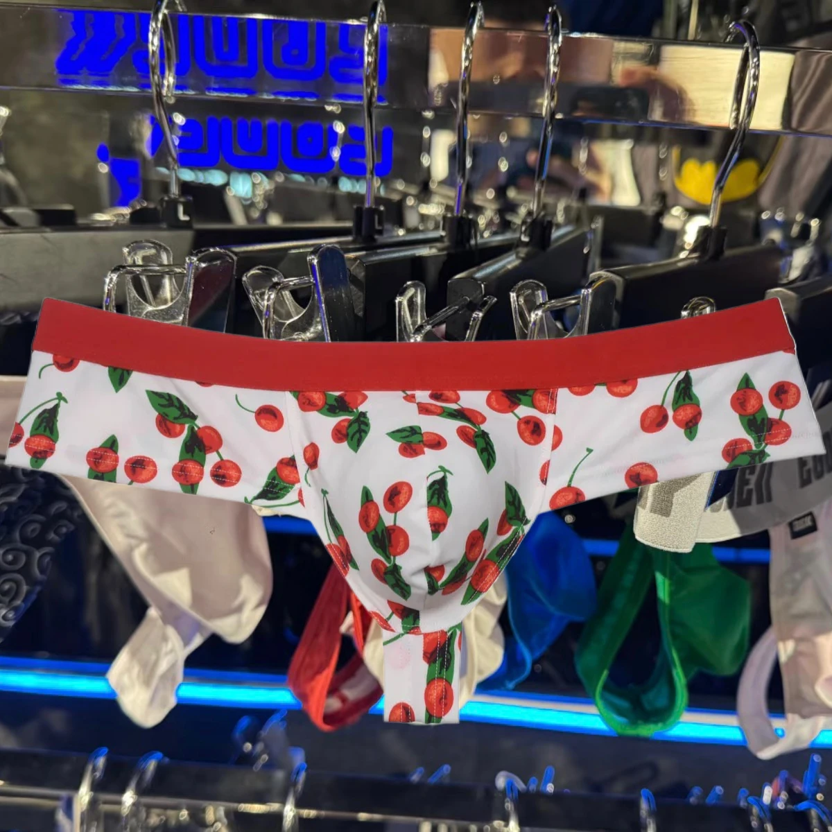 

Sexy Thong Brief Men's Mini Bikini Underwear Slip Stretchy Micro Undies Sporty Print Soft Sunbathe Breathable Smooth Fit for GYM