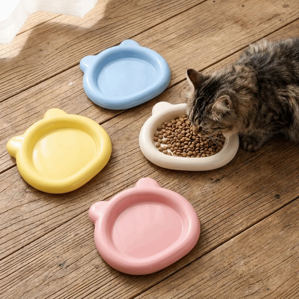 Durable Plastic Bear Shaped Pet Plates Food Grade Unbreakable Pet Snack Dish Stackable Cute Pet Feeding Dishes Travel