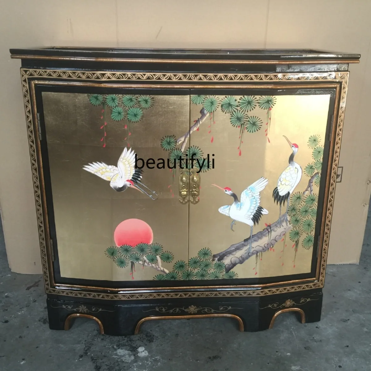Gold foil two-door cabinet entrance, painted, hand-painted Songhe Yannian entrance, foyer decorative cabinet