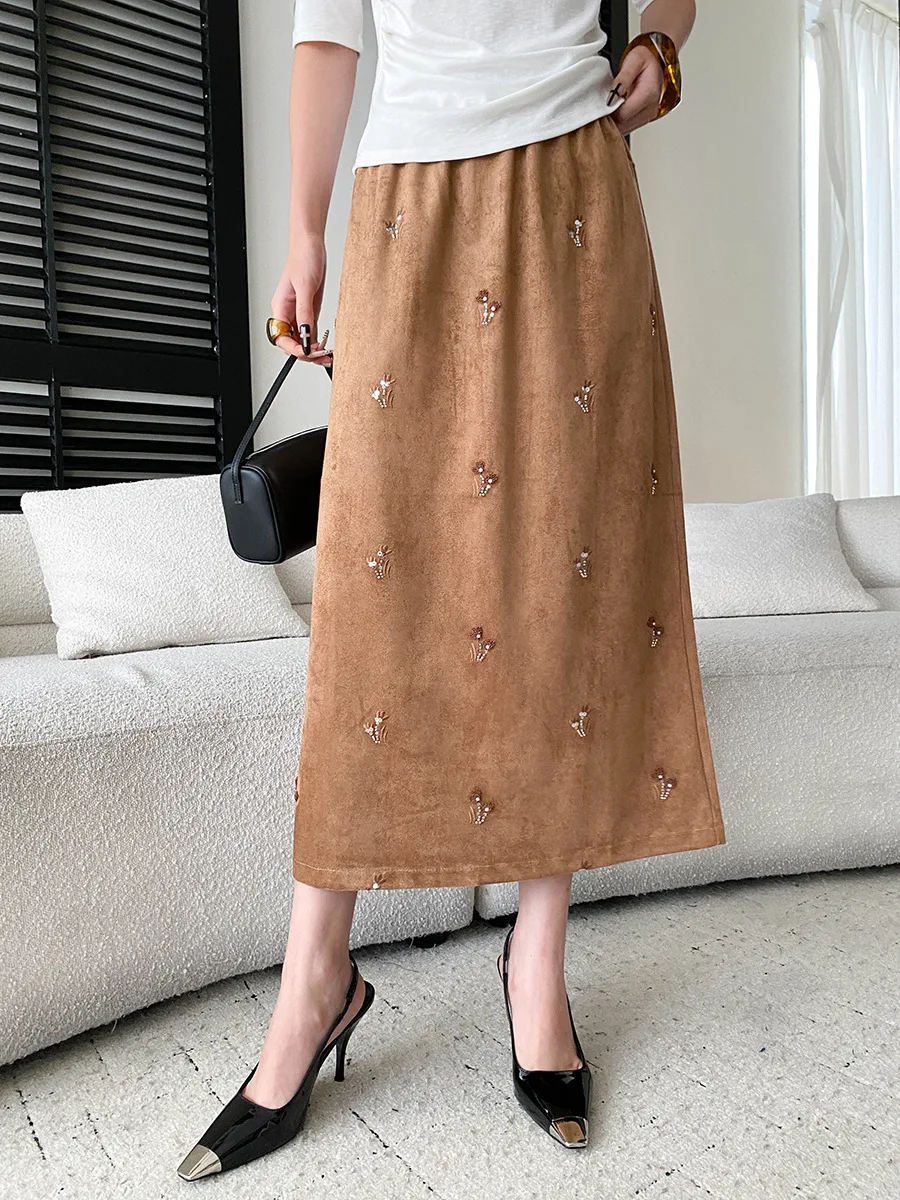 Autumn new French gentle style nail bead embroidery straight tube temperament rear slit skirt