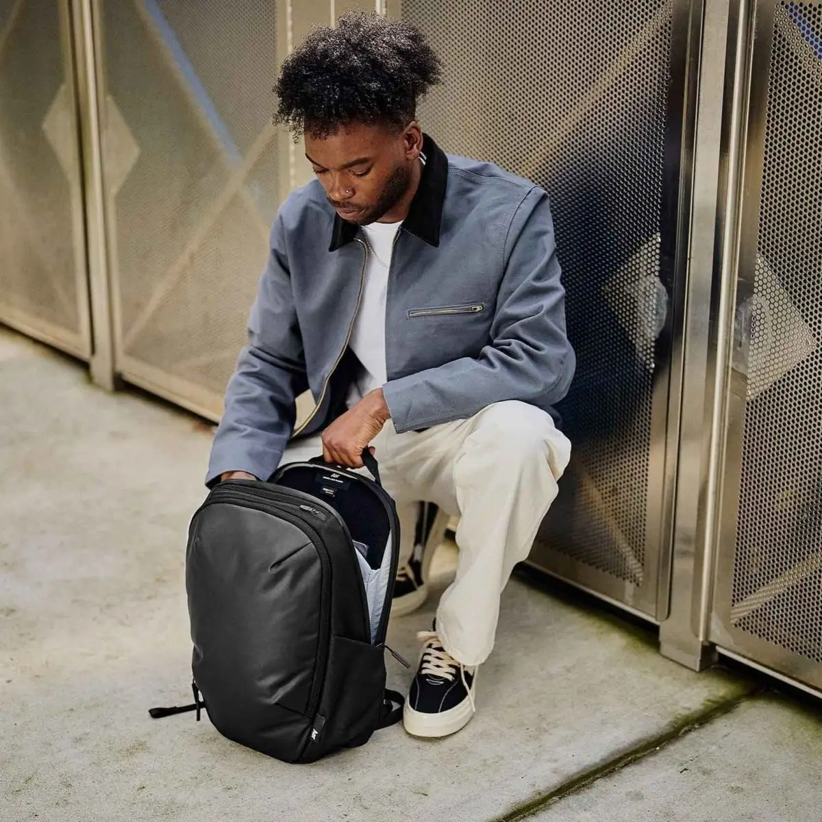 

Многофункциональный водонепроницаемый минималистичный городской рюкзак для мужчин и женщин