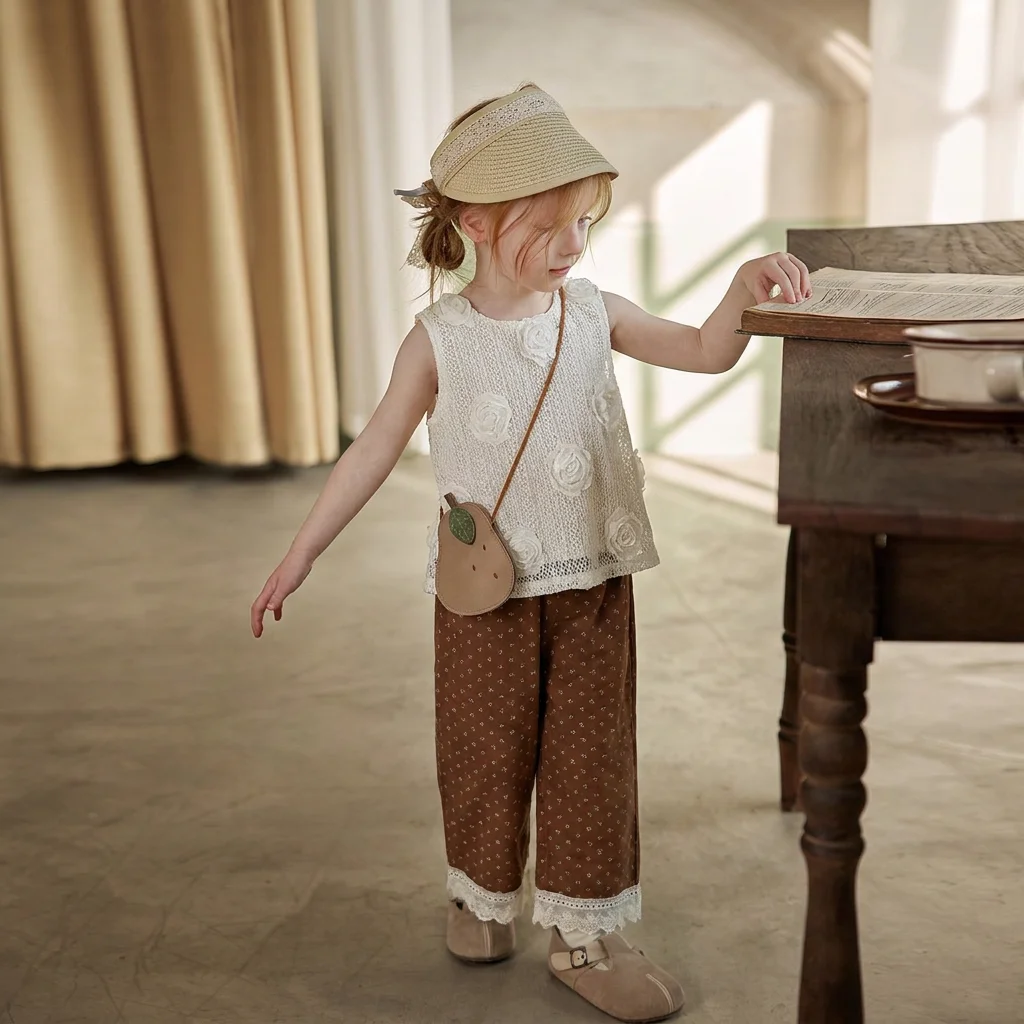 Girls Aged 3-7 Casual Countryside Style Lace Printed 3D Flower Vest+brown Wide Leg Pants Two-piece Set  Summer