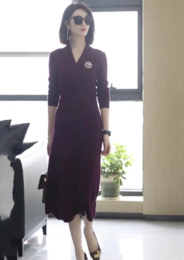 

Autumn And Winter New 2023 Women's ClothingCross V-neck Wool Knitted Dress 1026