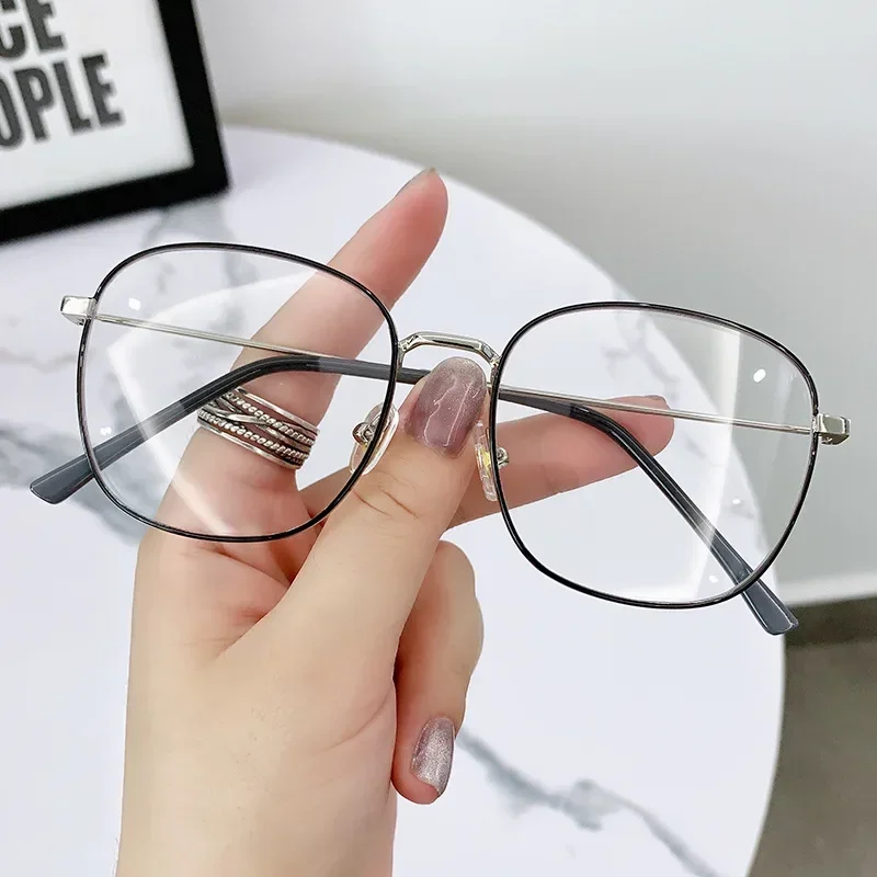 0 bis -4,0 Neutrale optische fertige Myopiebrille Anti-Blaulicht-Schutzbrille Metall ovale Augenschutzbrille