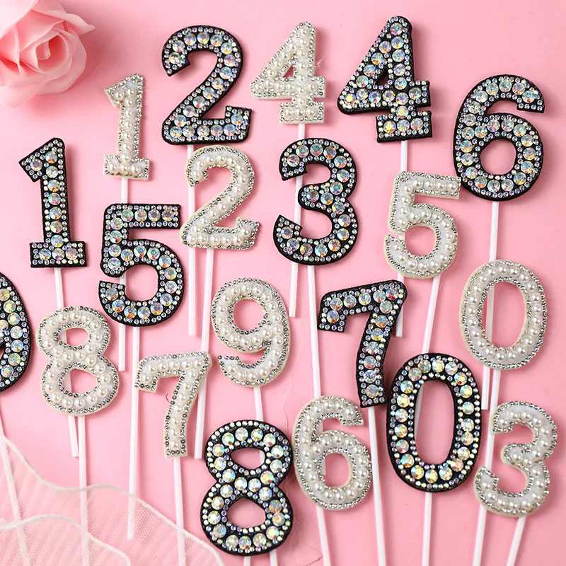 Numer 0-9 Pearl Cake Topper Diamond Dazzling Insert Goddess Birthday Akcesoria Walentynkowe Dekoracja Tortu Ślubnego
