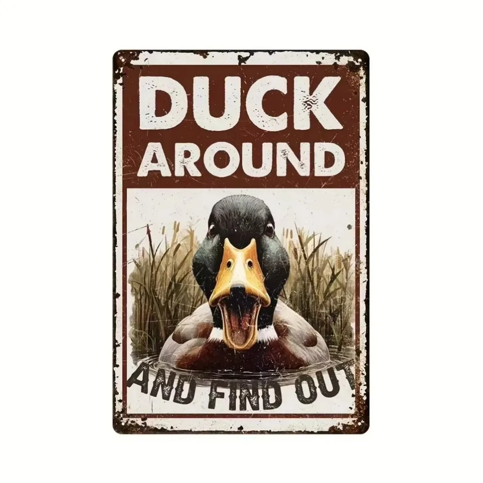 علامة تحذير مضحكة على شكل بطة عتيقة - ديكور معدني ريفي مع "بطة حولها والعثور عليها" | لهجة المزرعة الملتوية للمنازل والشرفات #5