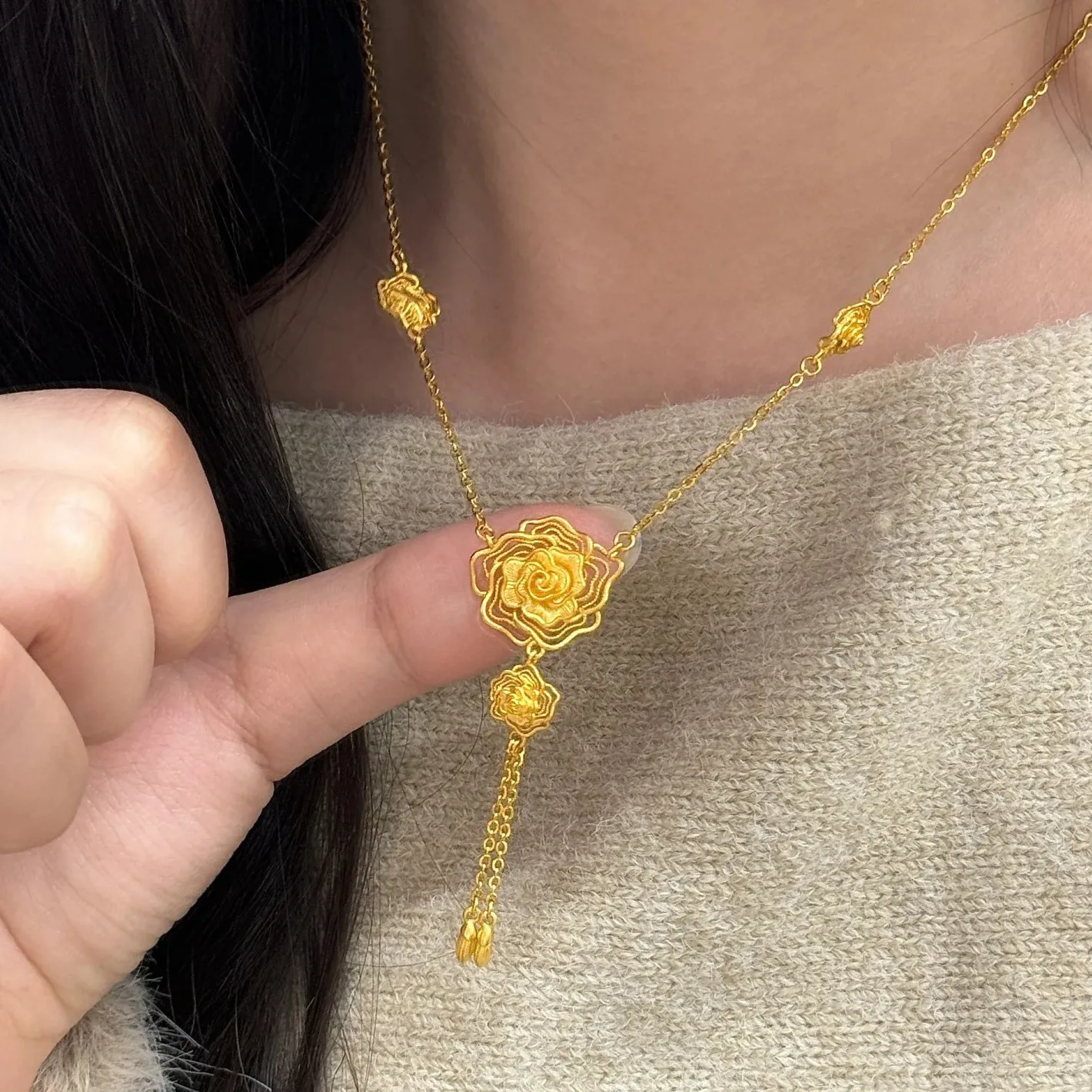 

Cynlo Jewelry Luxury 24K 9999 Pure Gold real gold Women's Winding Rose Pendant Necklace